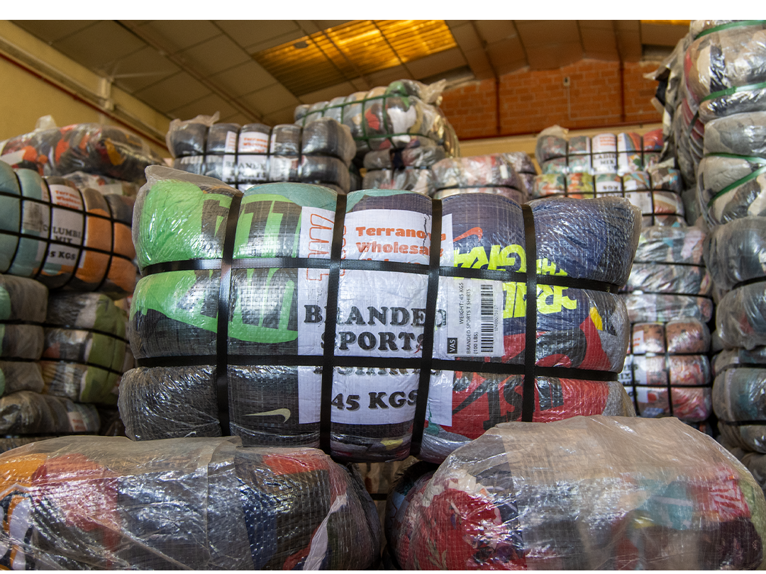 Vintage Bales: A Rising Trend for Thrift Clothing Stores