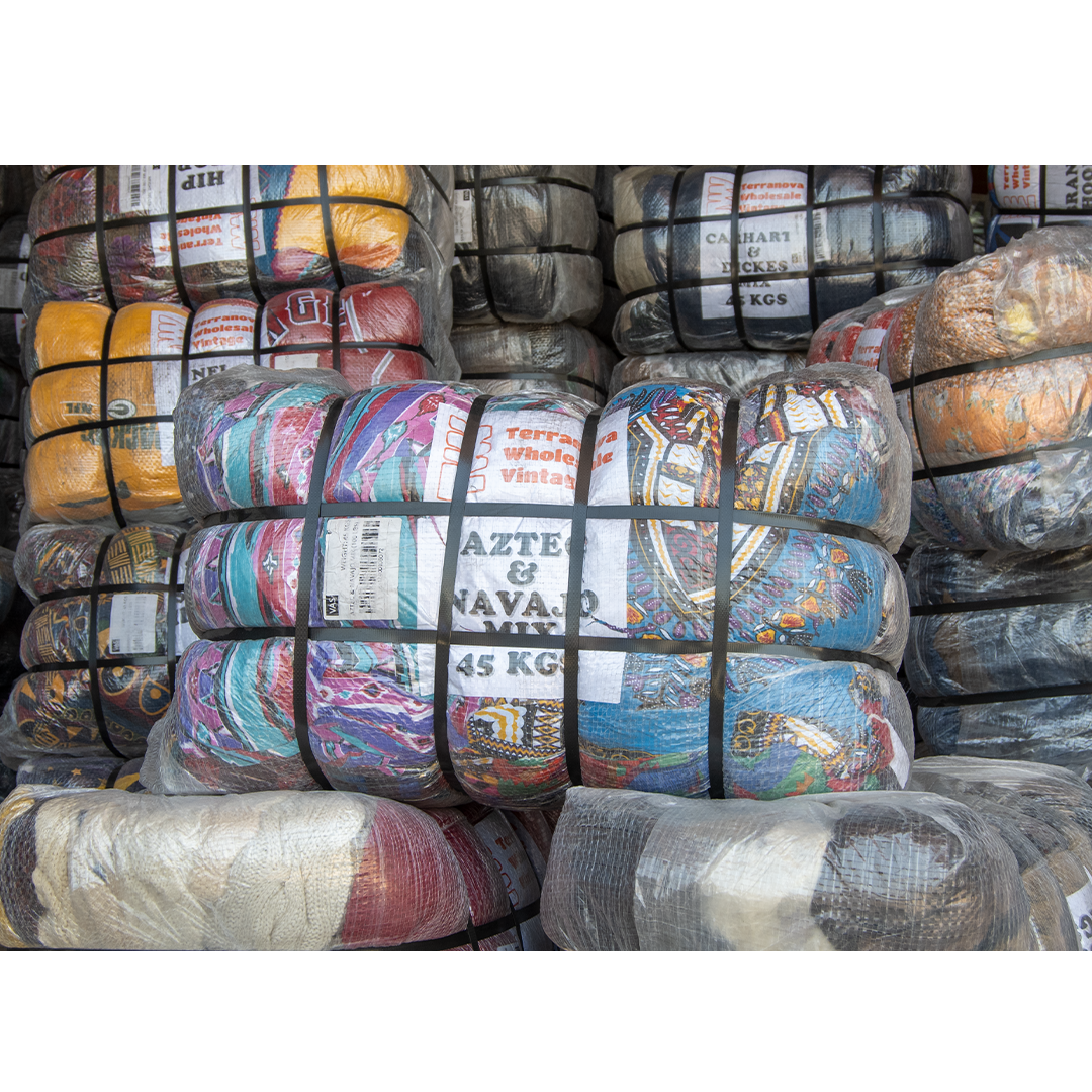 BALE AZTECA / NAVAJO CLOTHES MIX