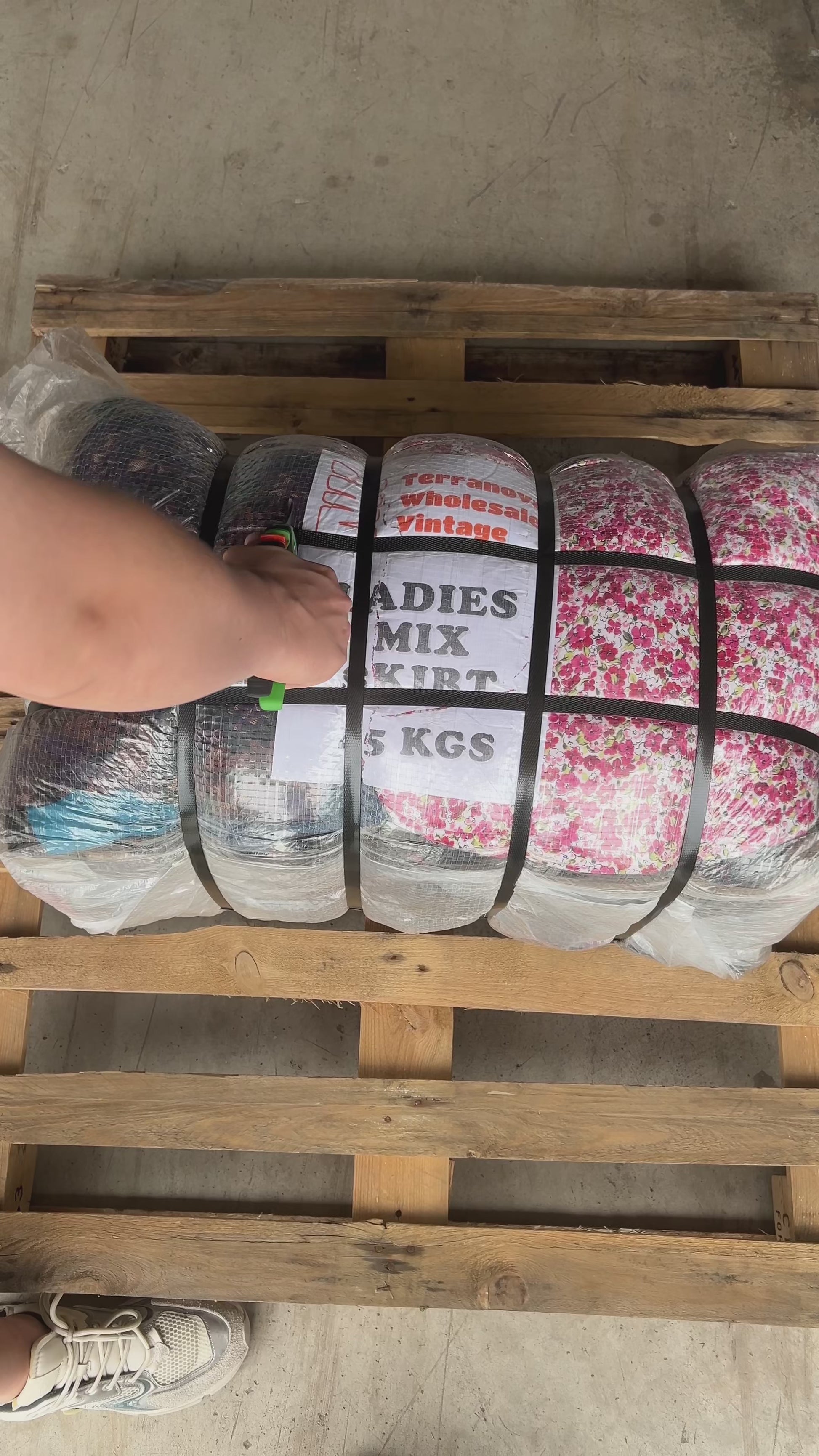 BALE VINTAGE SKIRTS MIX