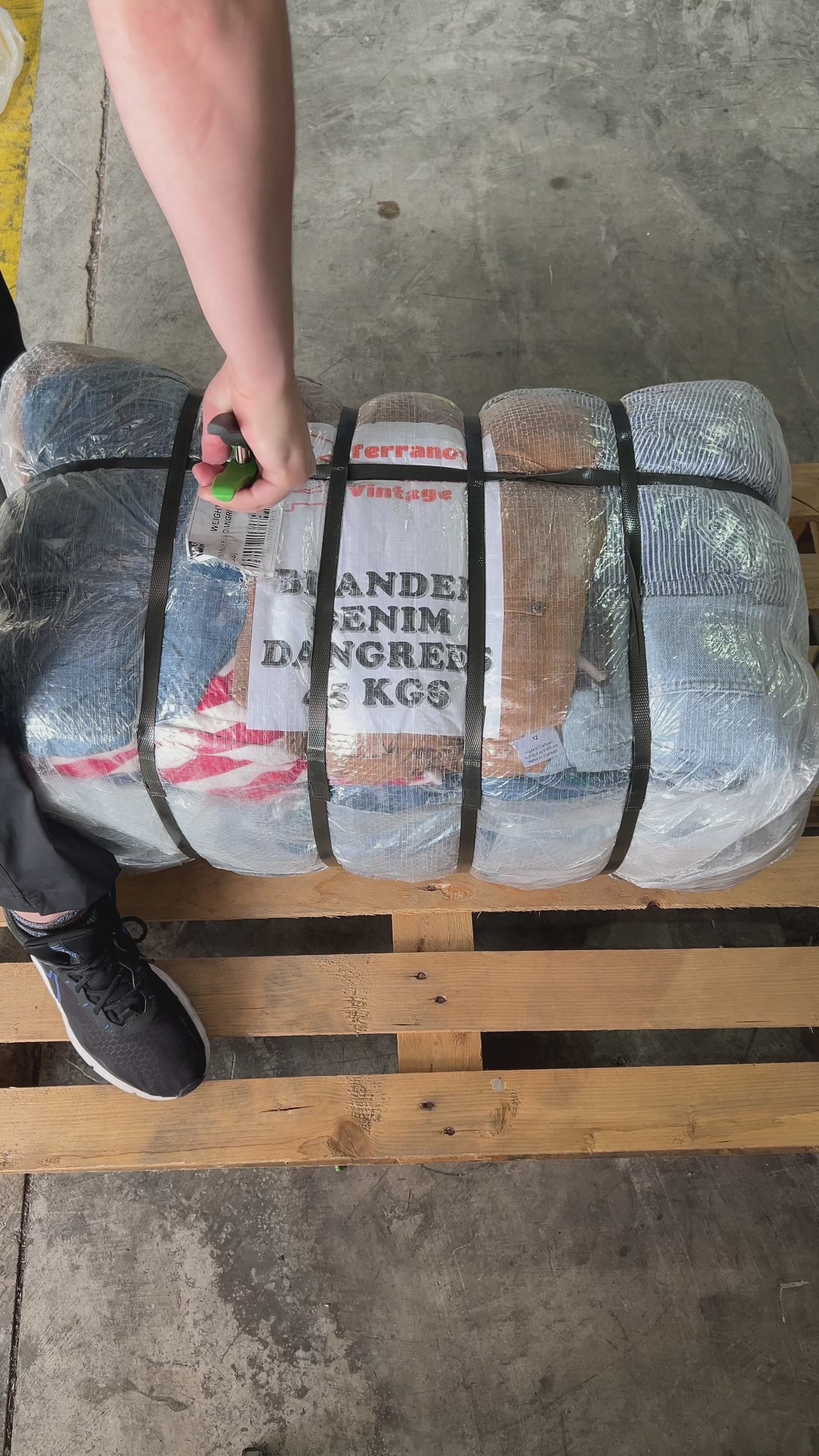 BALE BRANDED AND NO BRANDED DENIM OVERALLS