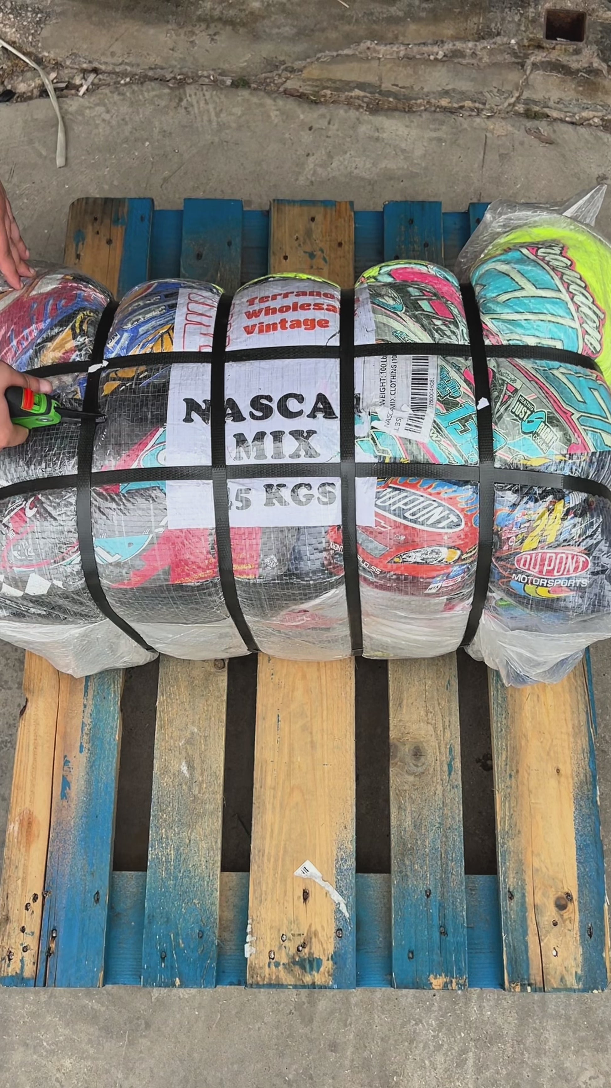 BALE NASCAR RACING MIX