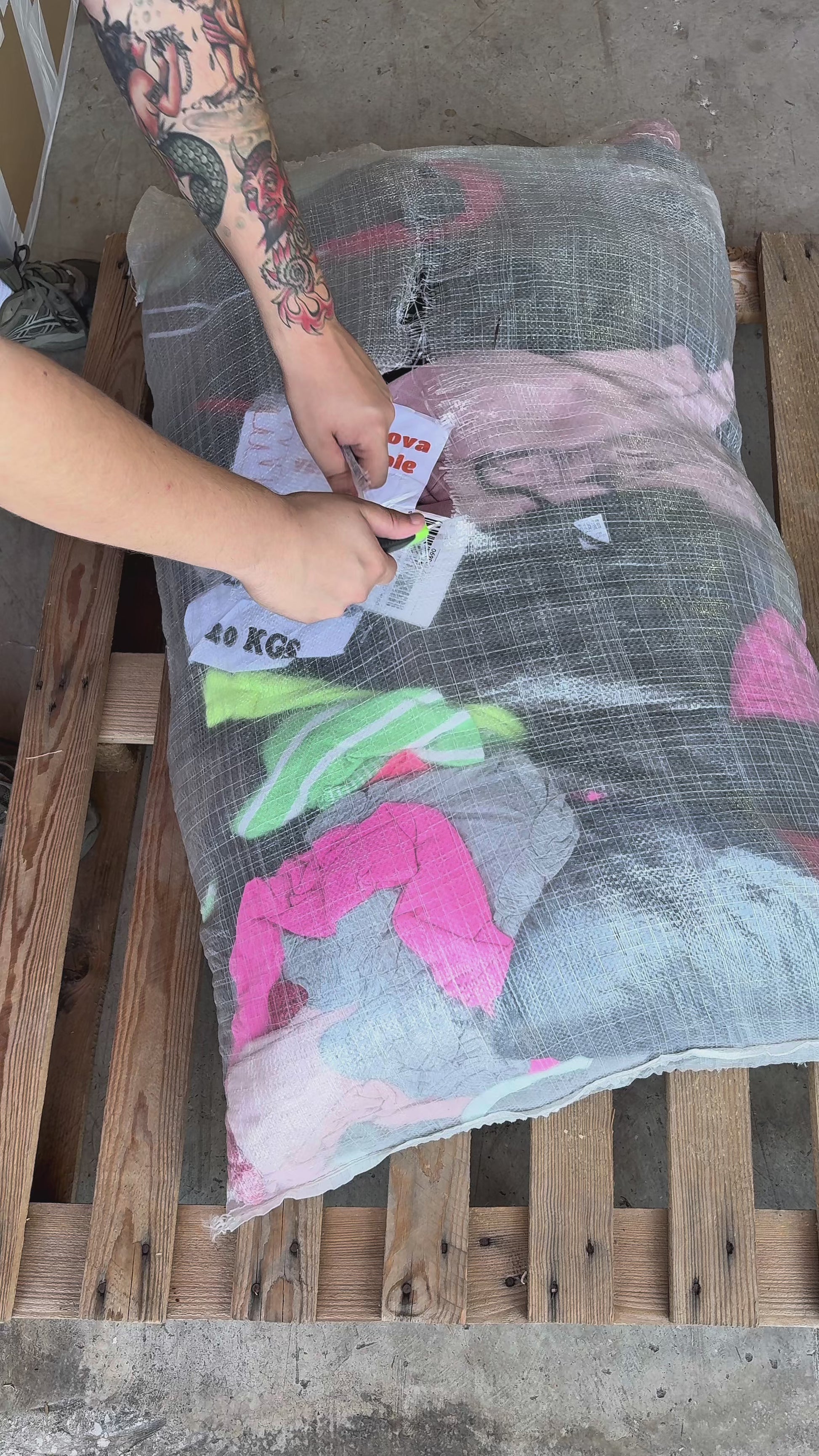 SACK PINK CLOTHING MIX (Victoria's Secret)