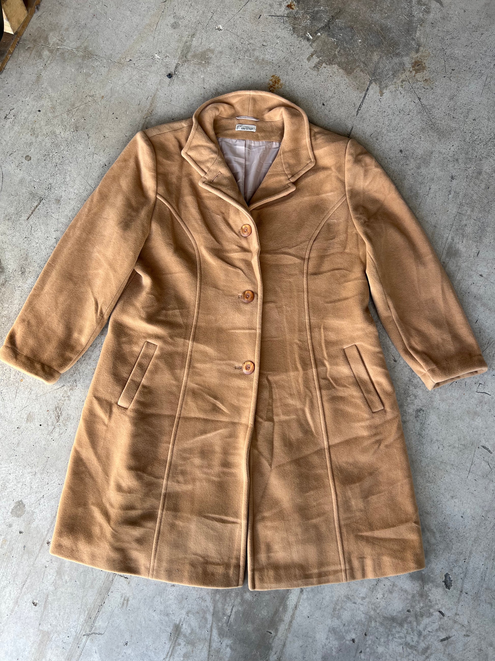 VINTAGE WOMEN'S LONG COATS KILO PACK