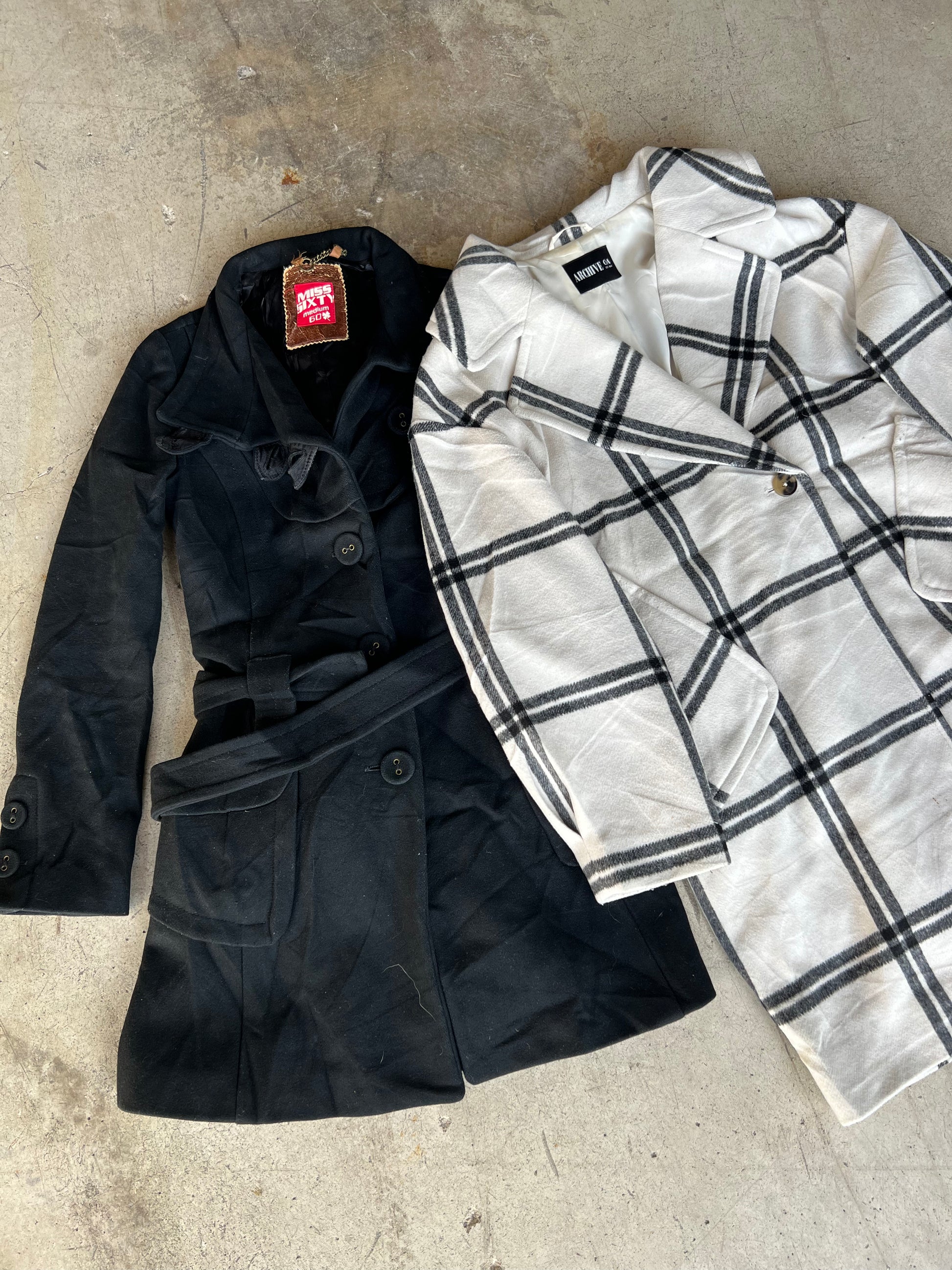 vintage-womens-short-coats-kilo-pack